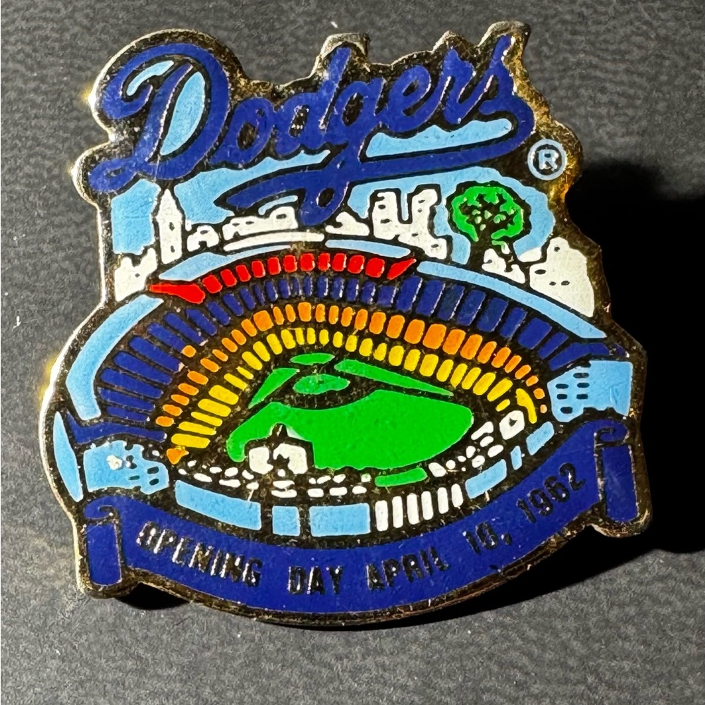 1987 Dodgers 25th Anniversary Pin Dodger Stadium Opening Day 1962 Commemorative